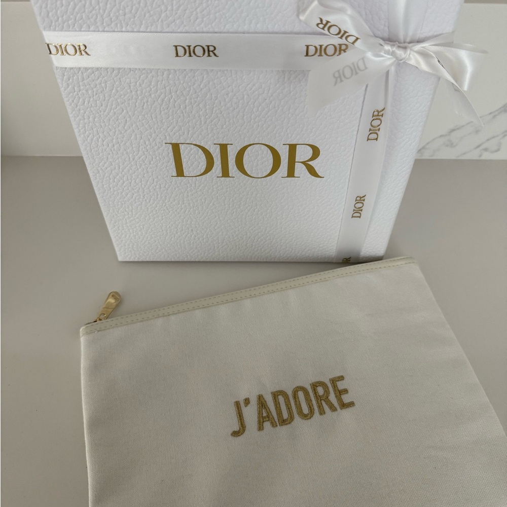 Dior Limited Edition Cream Pouch with Gift Box and Ribbon ⭐️